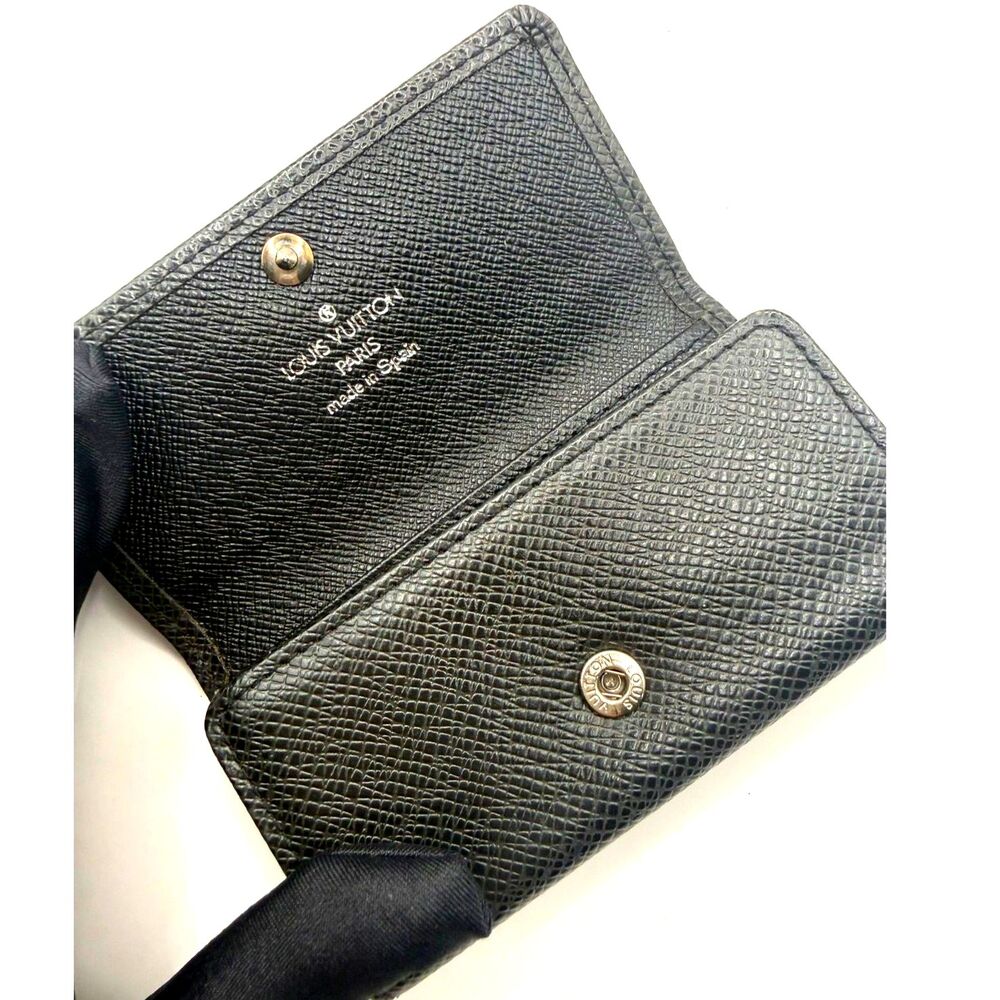 Louis Vuitton Vintage Taiga 4 Key Holder Black Leather Silver Hardware Authentic - Picture 7 of 14
